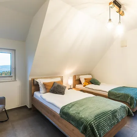 Luxus-ferienhaus Mit Sauna, Hot Tub Und Grandiosem Panorama