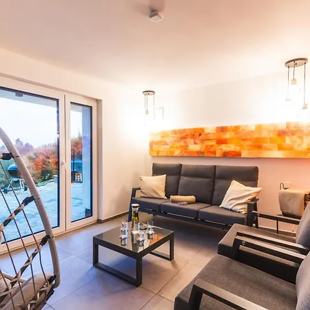 Dom wakacyjny Luxus-ferienhaus Mit Sauna, Hot Tub Und Grandiosem Panorama